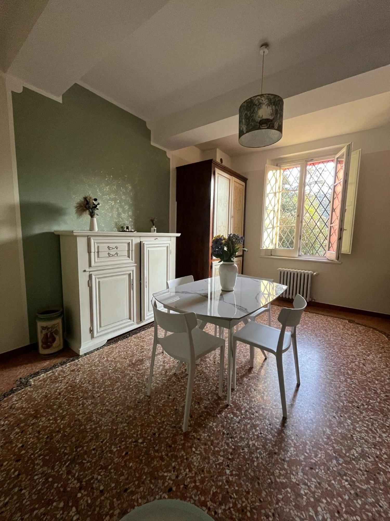 شقة Saragozza Flat & Secret Garden بولونيا المظهر الخارجي الصورة