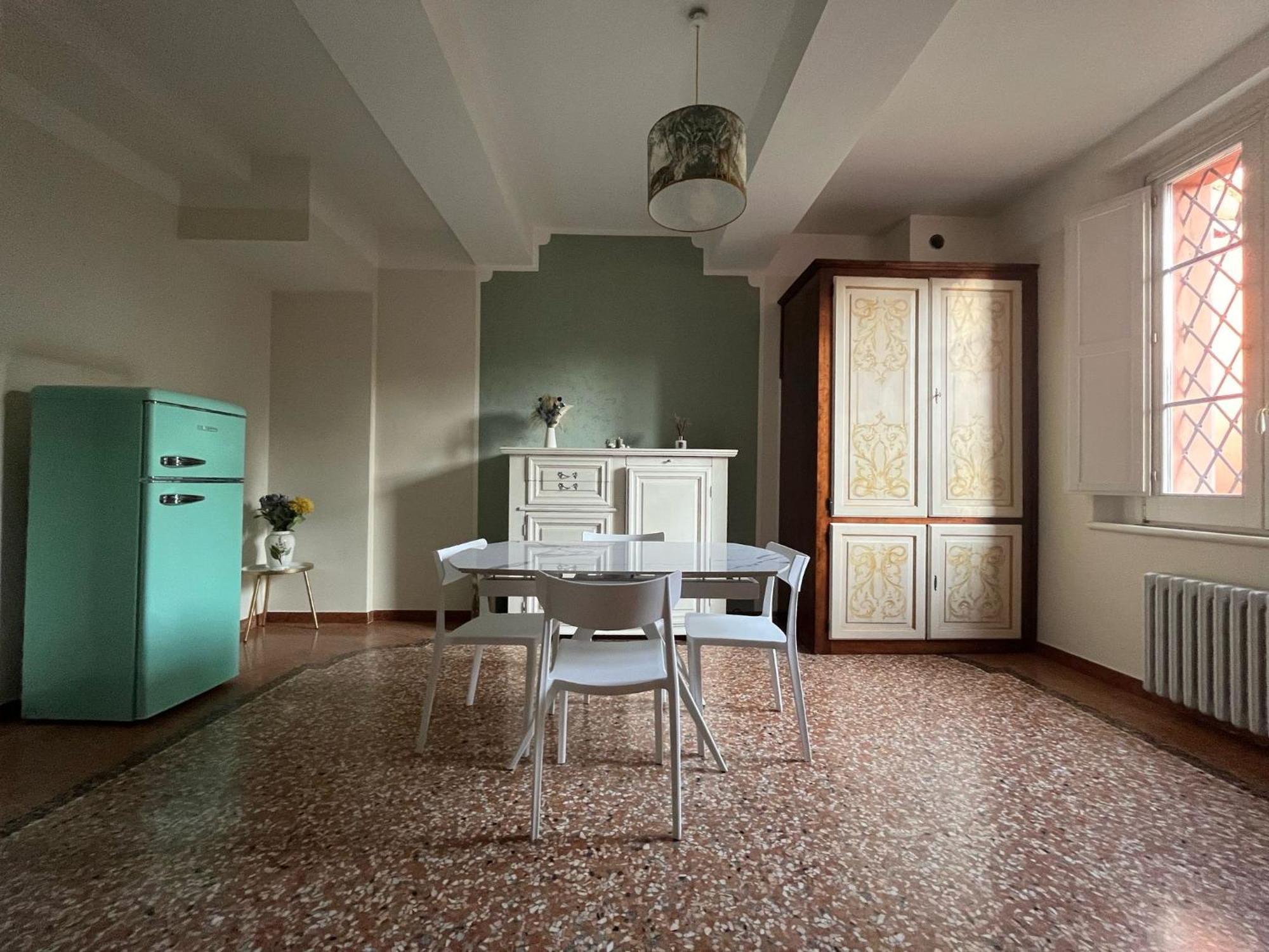شقة Saragozza Flat & Secret Garden بولونيا المظهر الخارجي الصورة